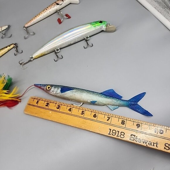Lot Of 5 Deep Sea Fishing Lures EUC - Picture 2 of 6